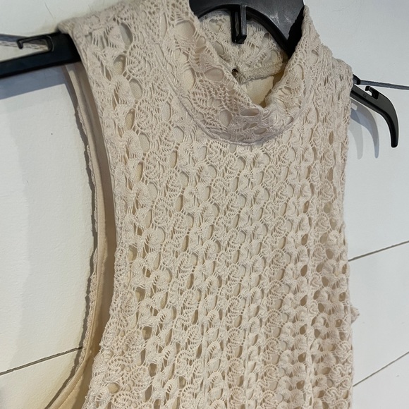 Women’s Lace Dress - Medium - Picture 6 of 6